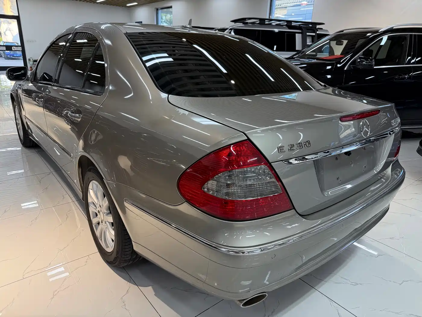Mercedes-Benz E-Class 2008 E 230 Fashion фото 6