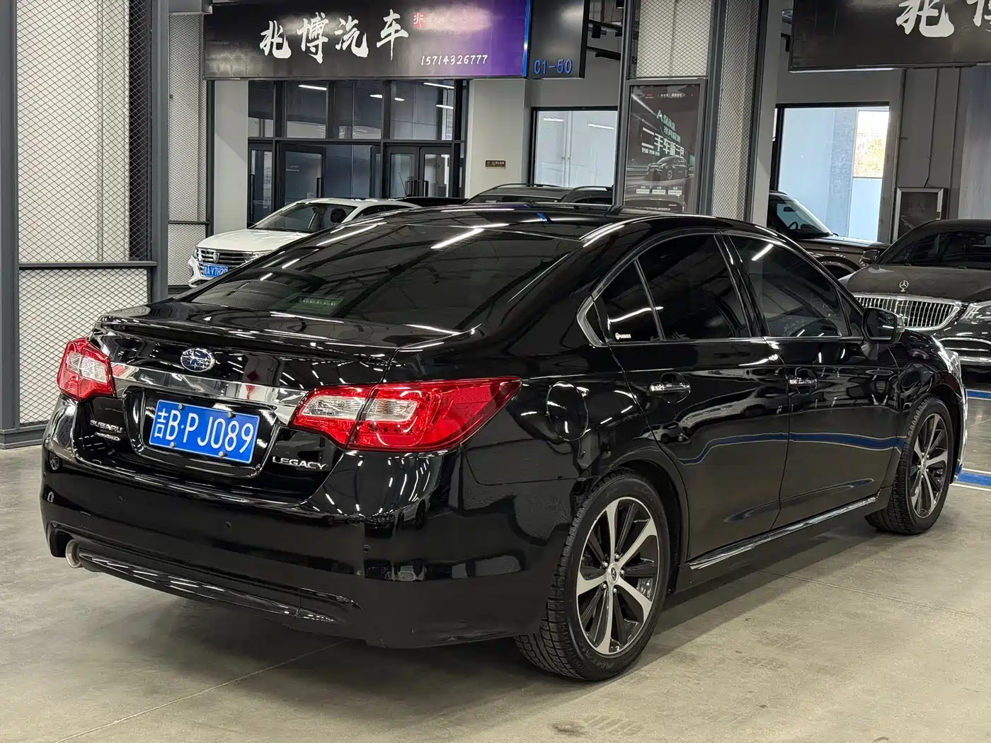 Subaru Legacy 2016 2.5i AWD Glory Edition фото 6