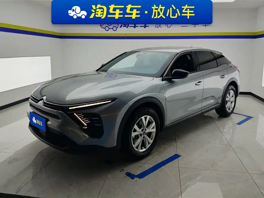 Citroën Versailles C5 X 2025 Model 1.6T Overseas Version