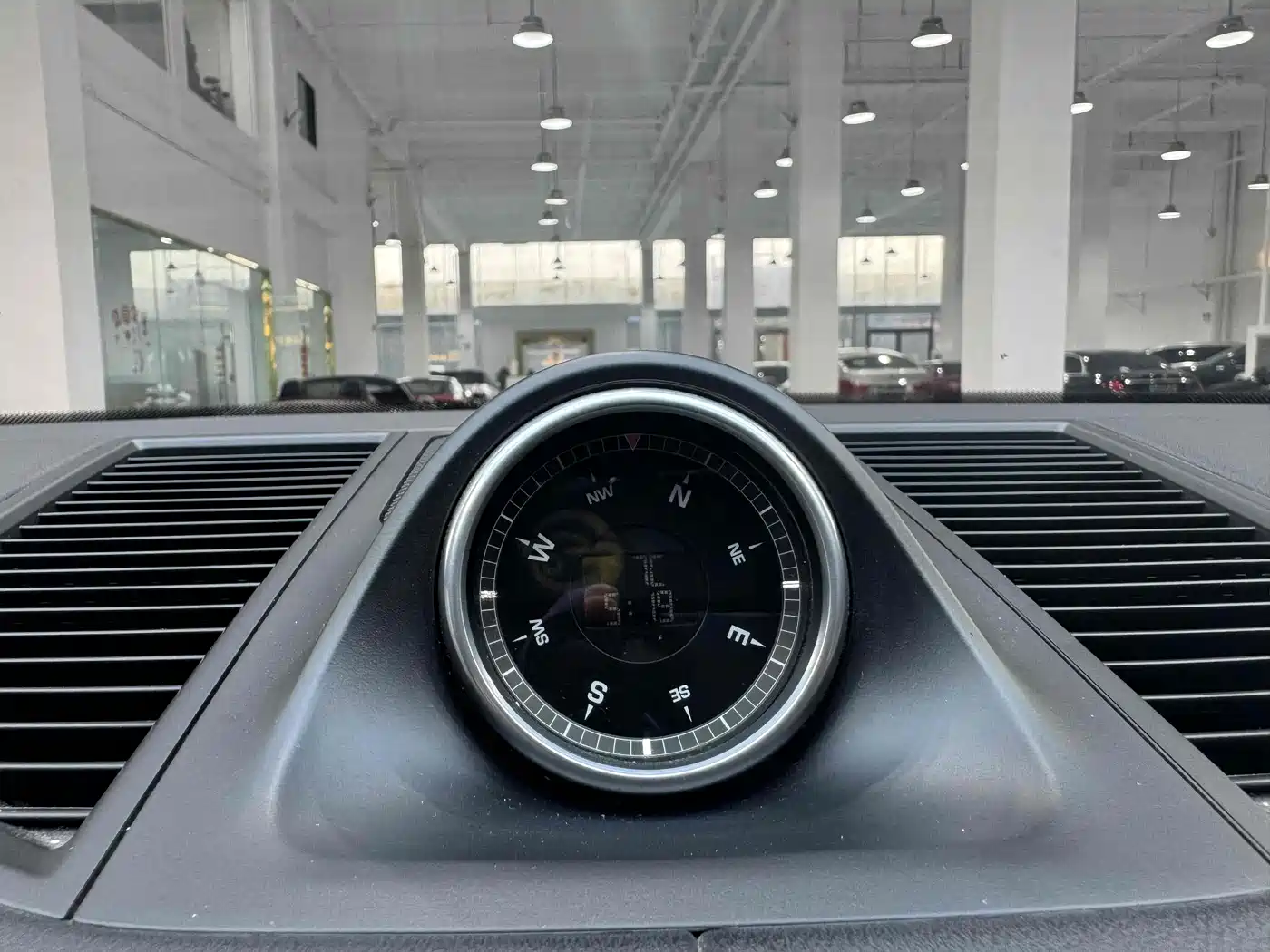 Porsche Macan 2020 Macan 2.0T фото 11