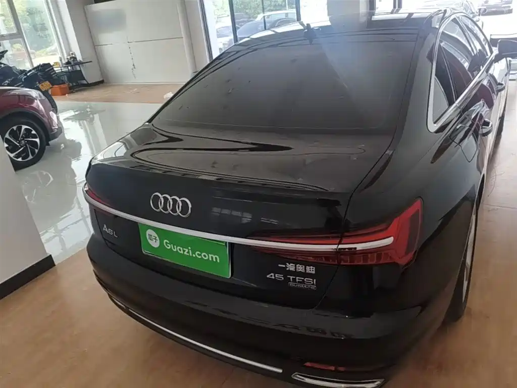 Audi A6L 2022 45 TFSI quattro Premium Elegance фото 4