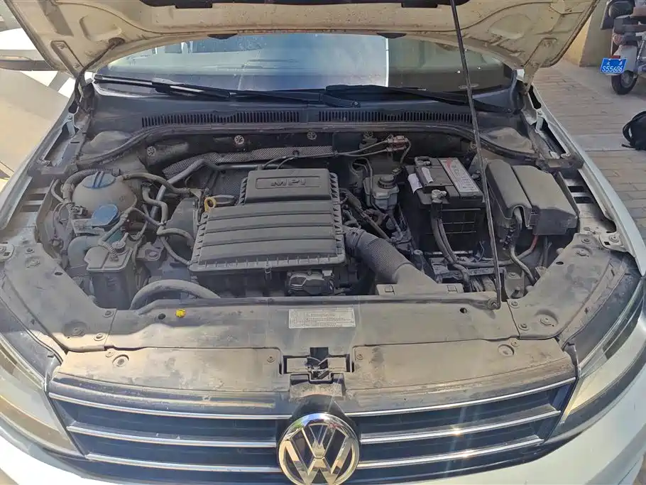 Volkswagen Sagitar 2015 1.6L Manual Fashion фото 10