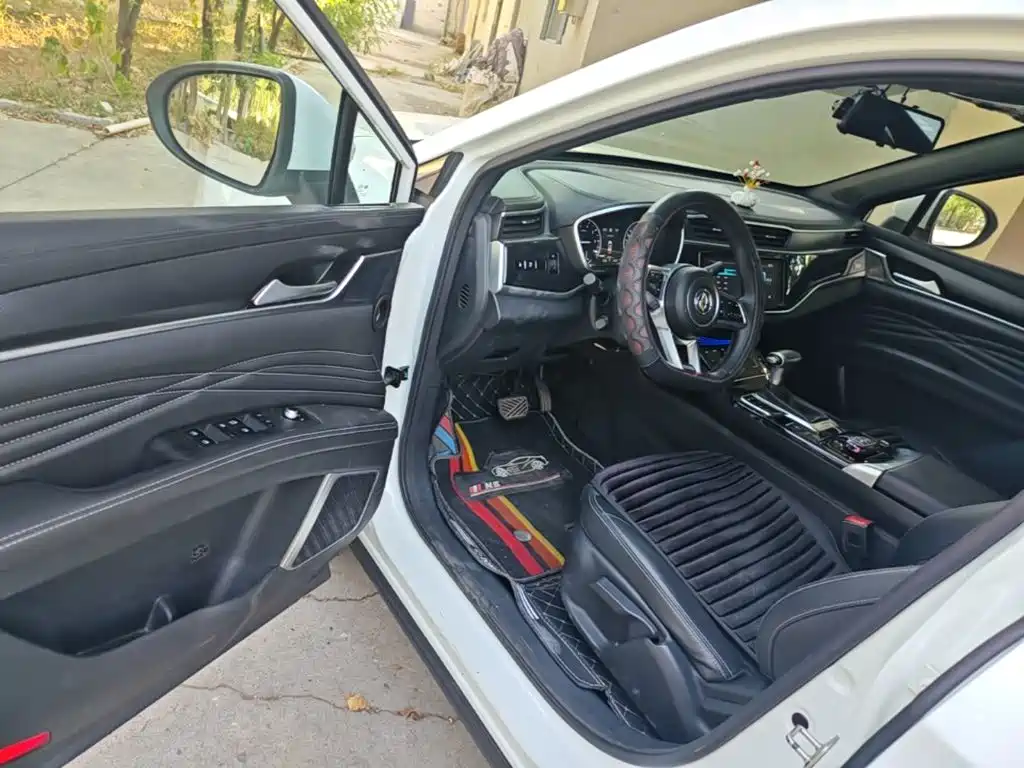 Dongfeng Fengguang Fengguang ix5 2019 2019 220T CVT Zhi Shang China VI
