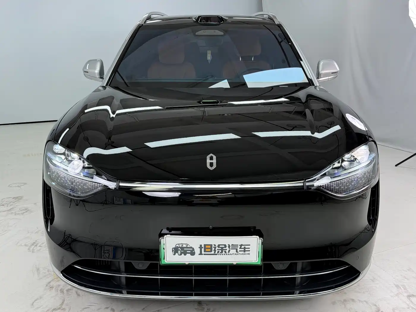 AITO Wenjie AITO M9 2024 Range Extender Max Edition 42kWh 6-seater фото 2