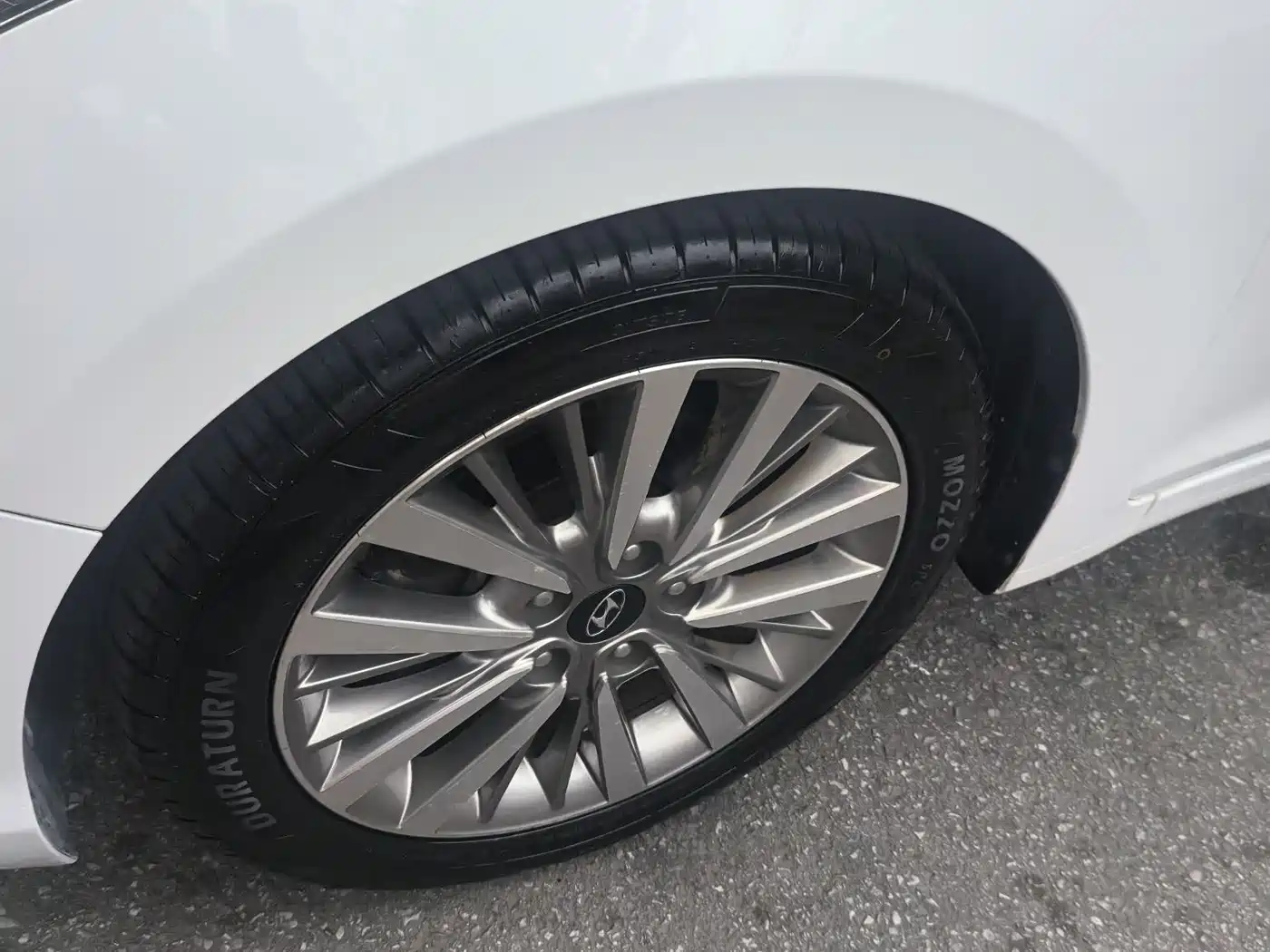 HYUNDAI NAME PICTURE