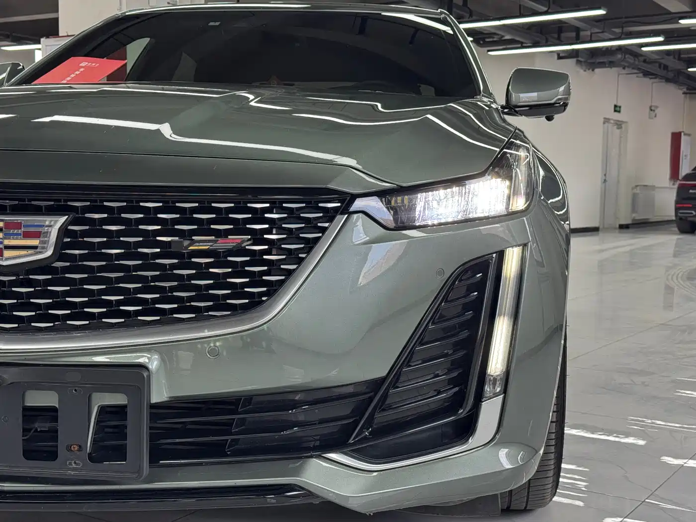 CADILLAC CT5