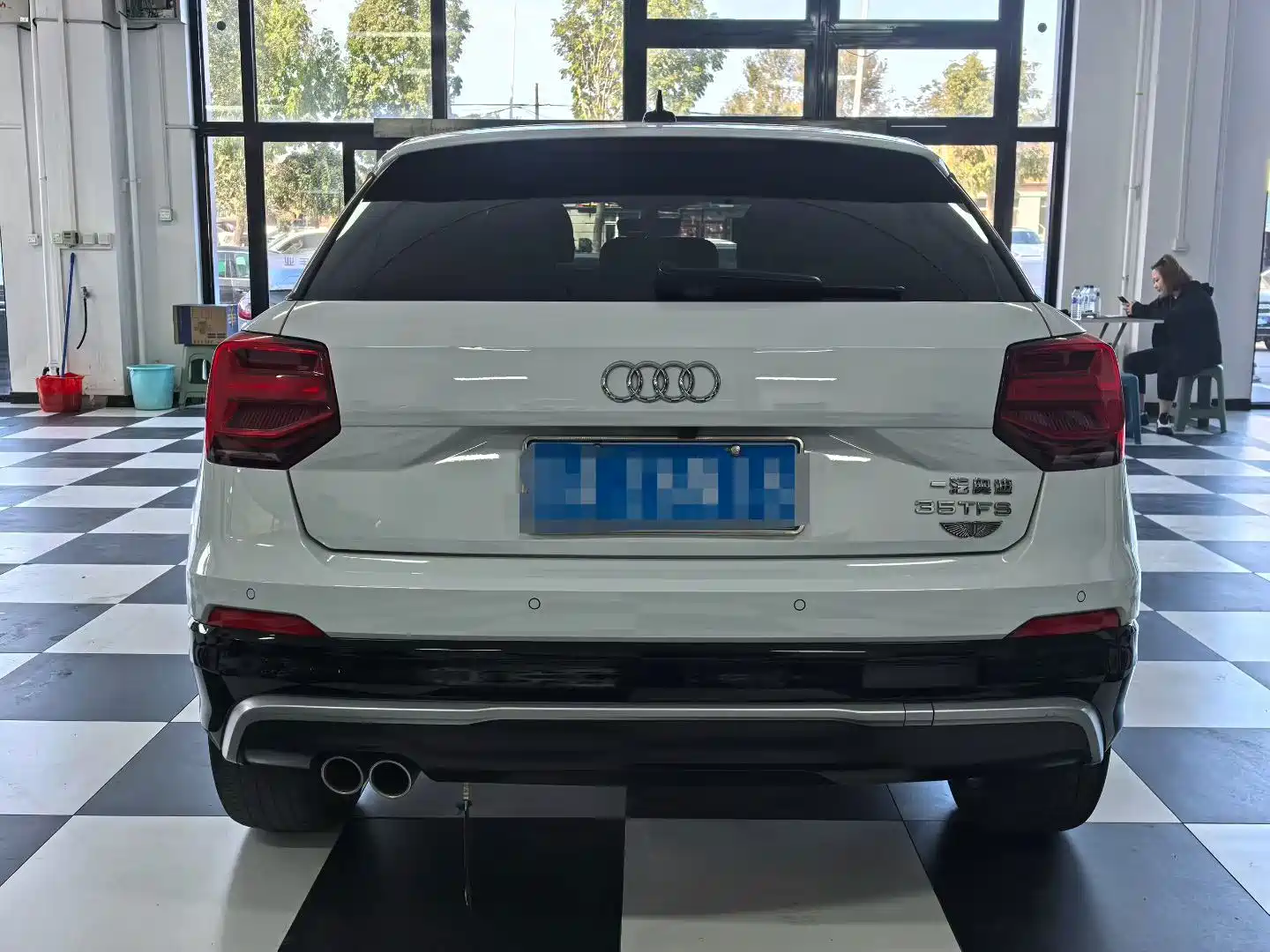 Photo 7 - Audi Q2L