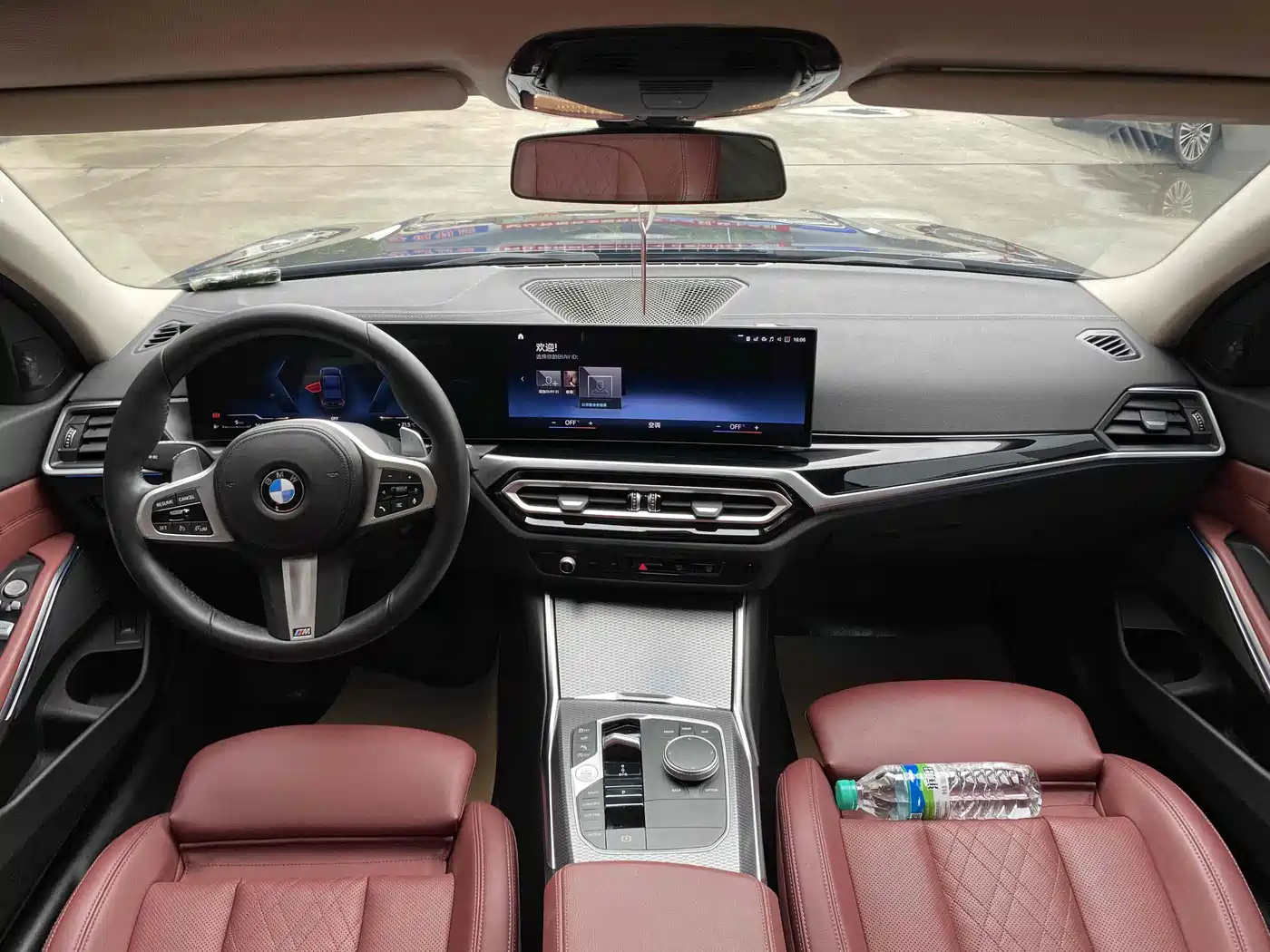BMW 3 Series 2022 325Li M Sport Package фото 5