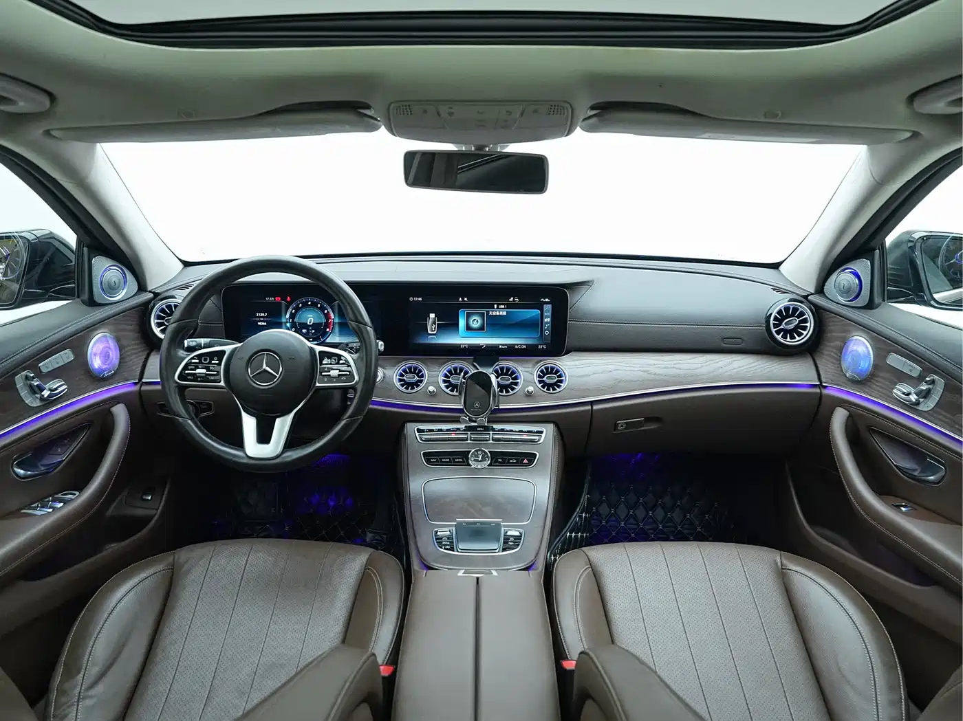 Mercedes-Benz E-Class 2020 E 300 L Luxury Model фото 14