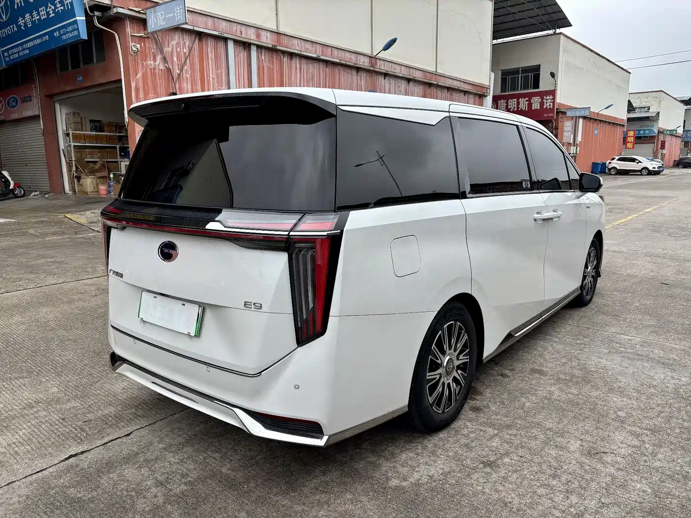 GAC Trumpchi Trumpchi E9 2023 E9 MAX фото 6