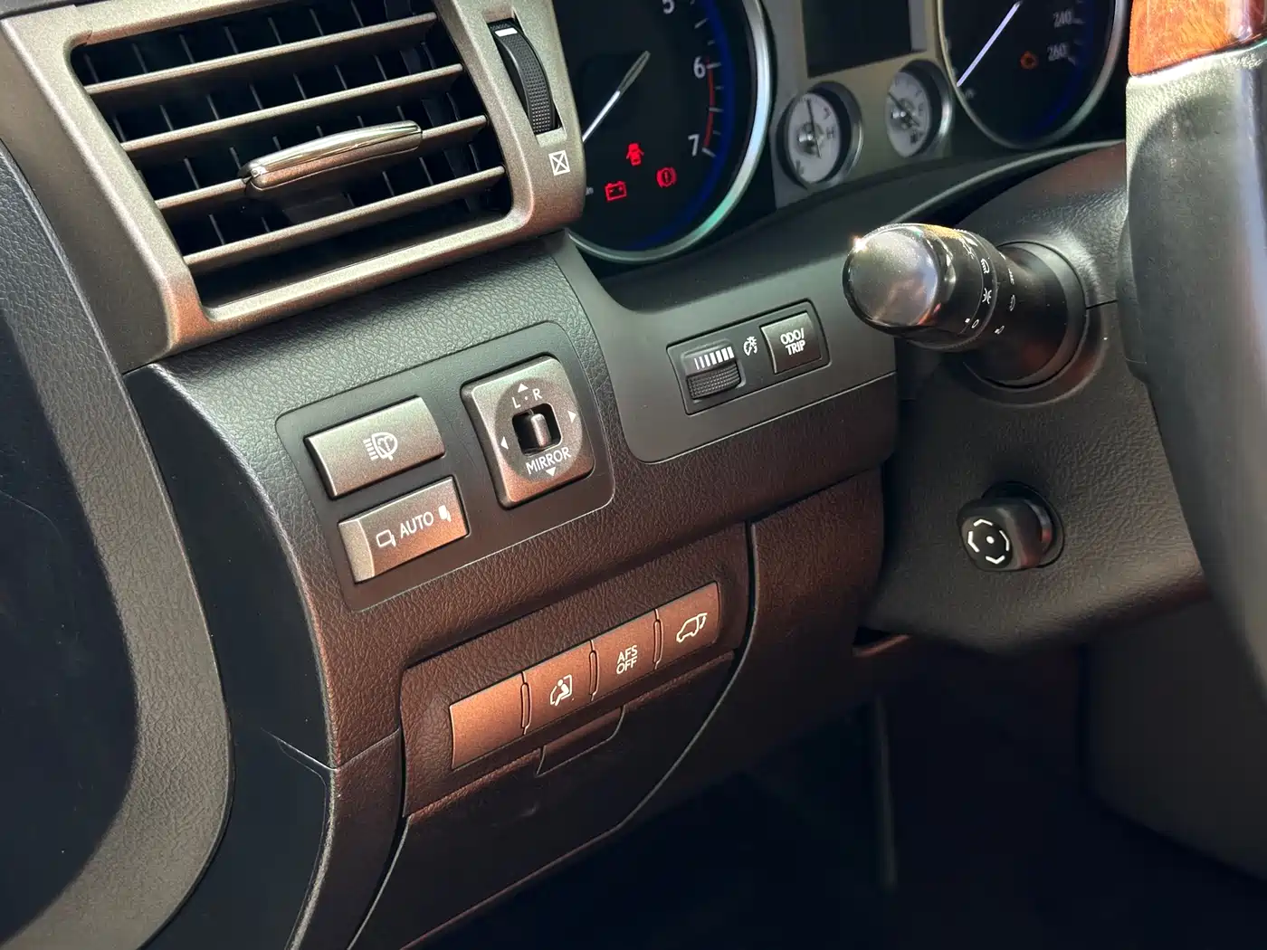 Lexus LX 2012 Model 570 фото 25