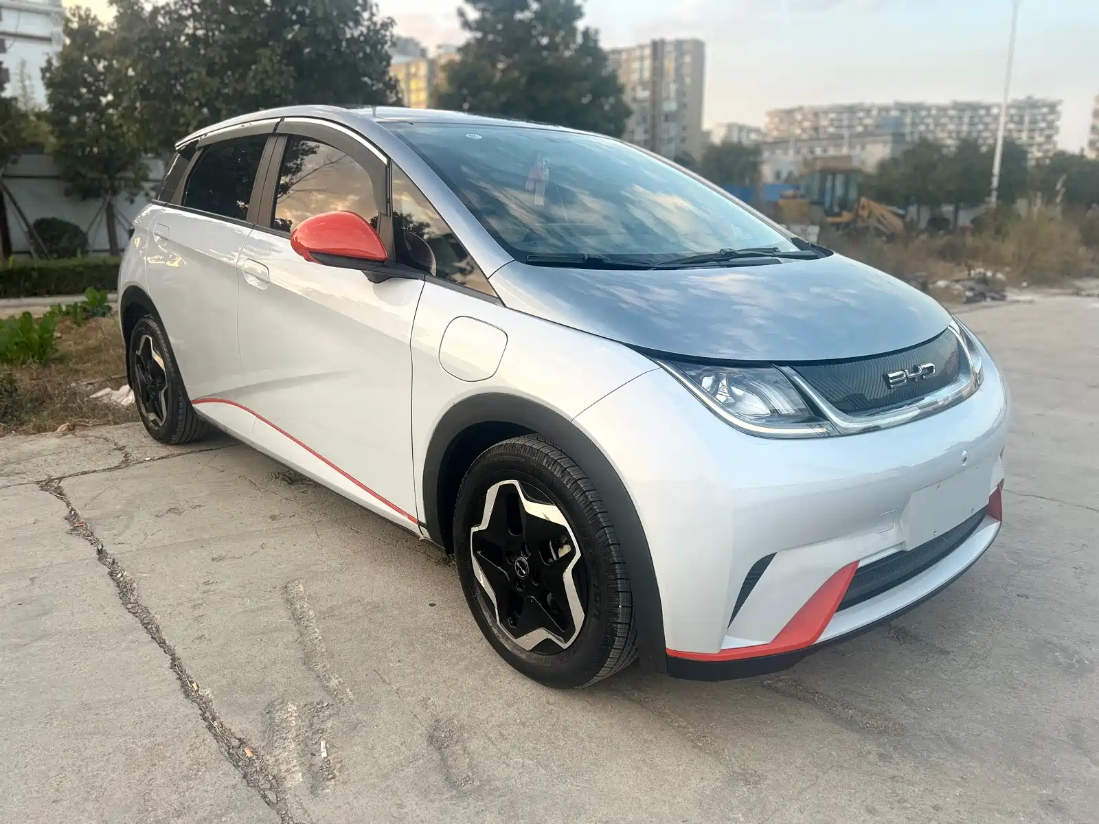 Фото 2 - BYD Dolphin