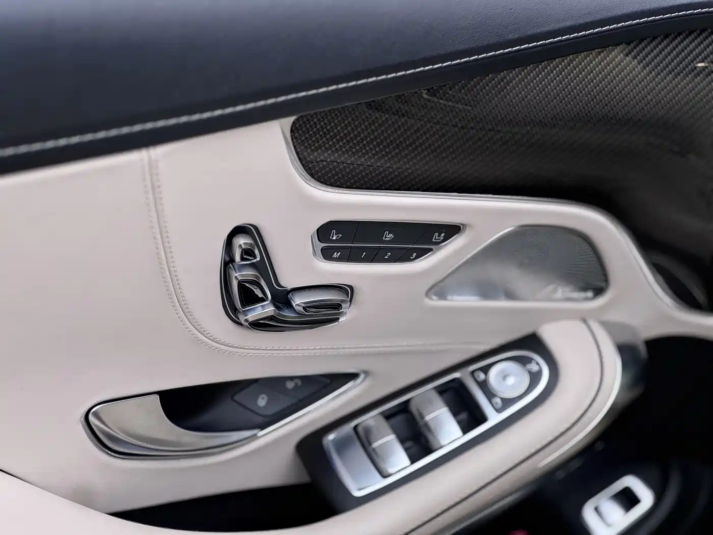 Mercedes-Benz S-Class AMG 2015 AMG S 63 4MATIC Coupe фото 12