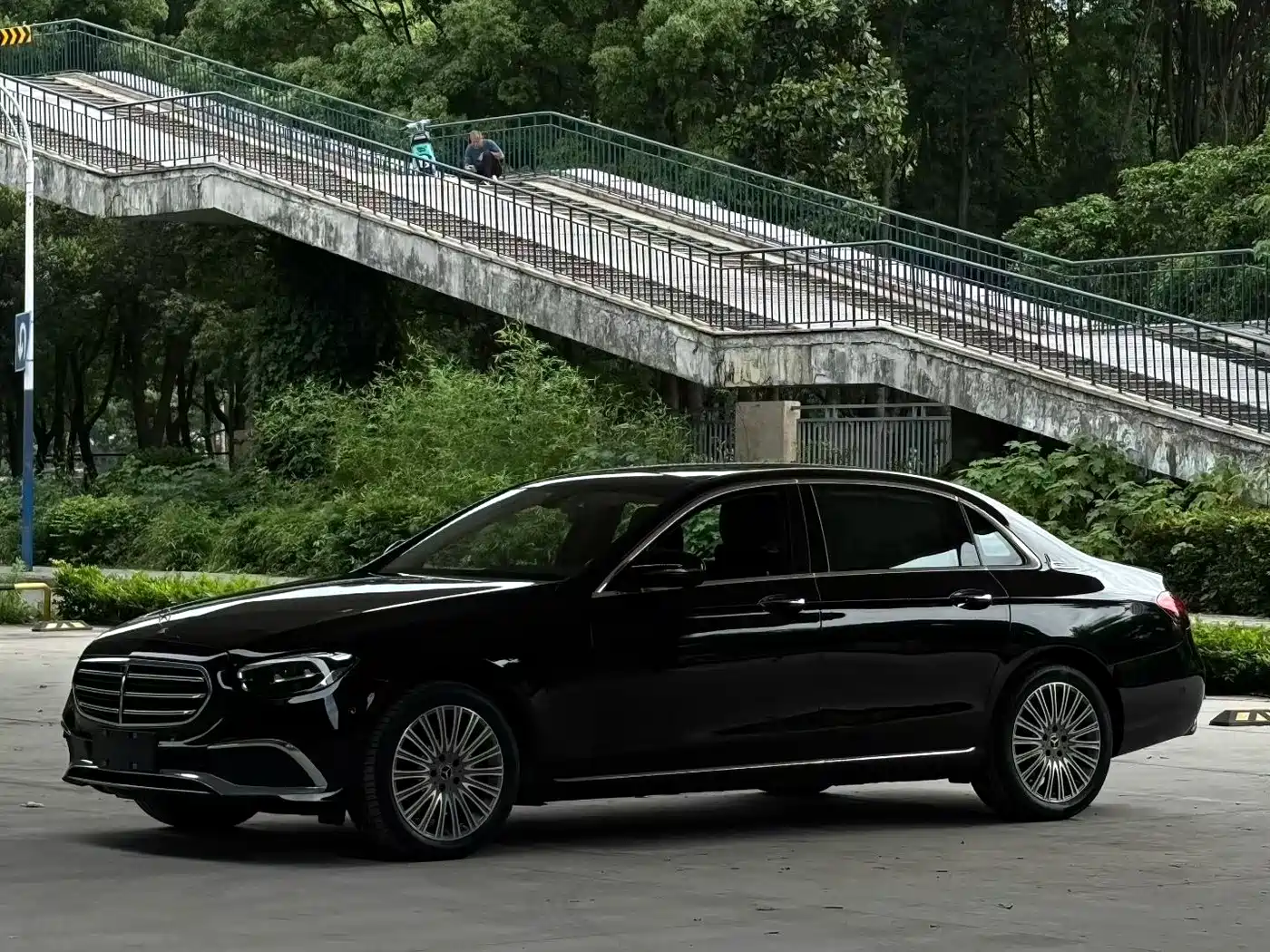 Mercedes-Benz E-Class 2021 E 300 L Luxury