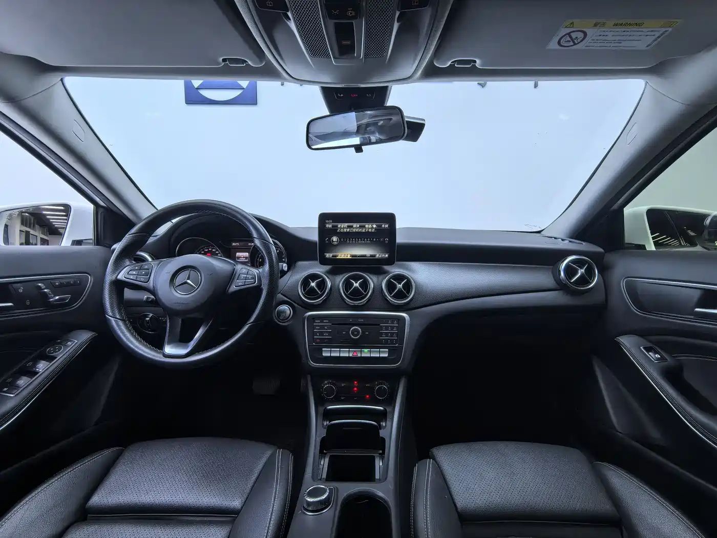 Mercedes-Benz GLA 2017 GLA 200 Dynamic фото 11