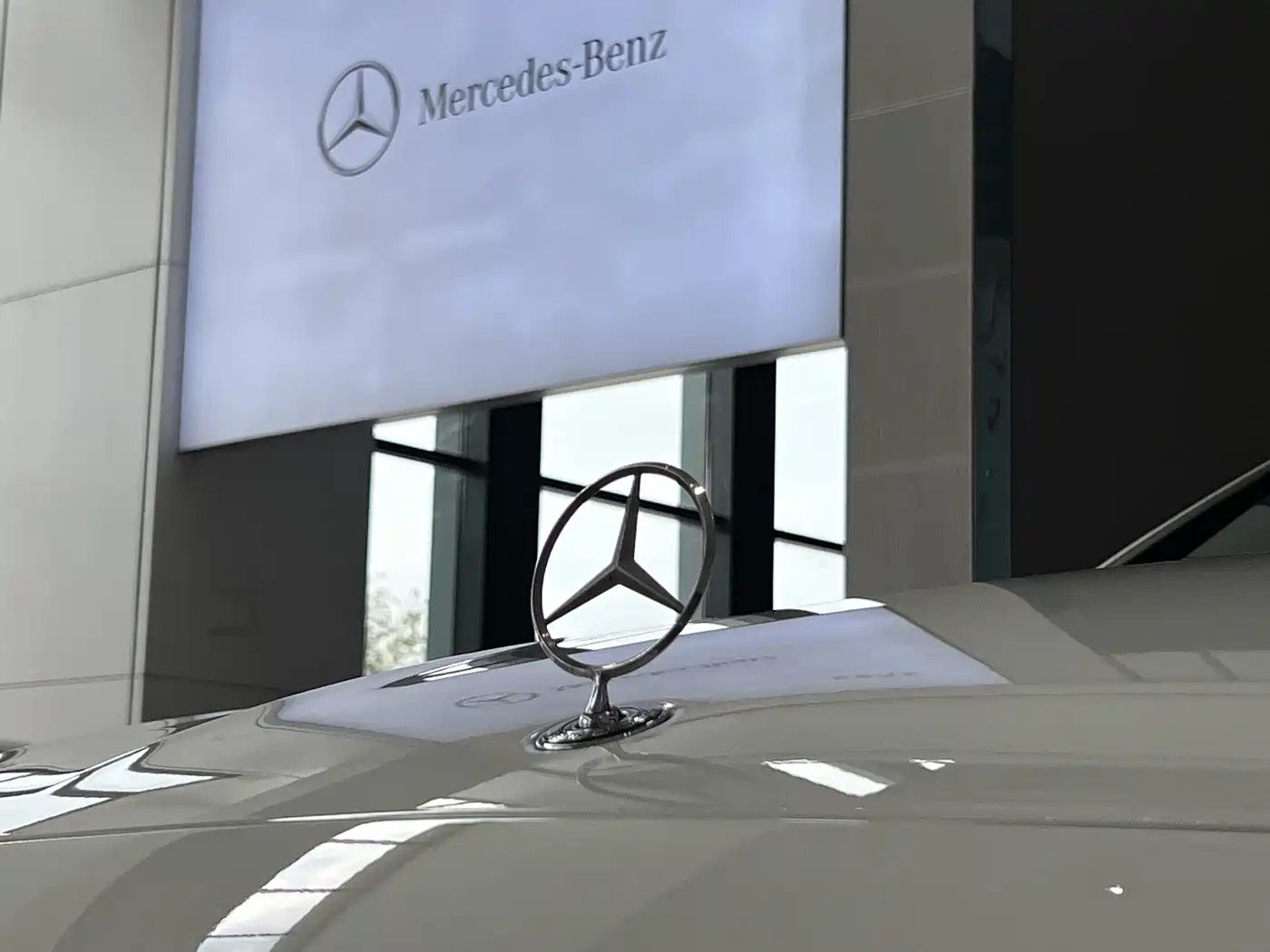 Mercedes-Benz E-Class 2024 Model E 260 L фото 8