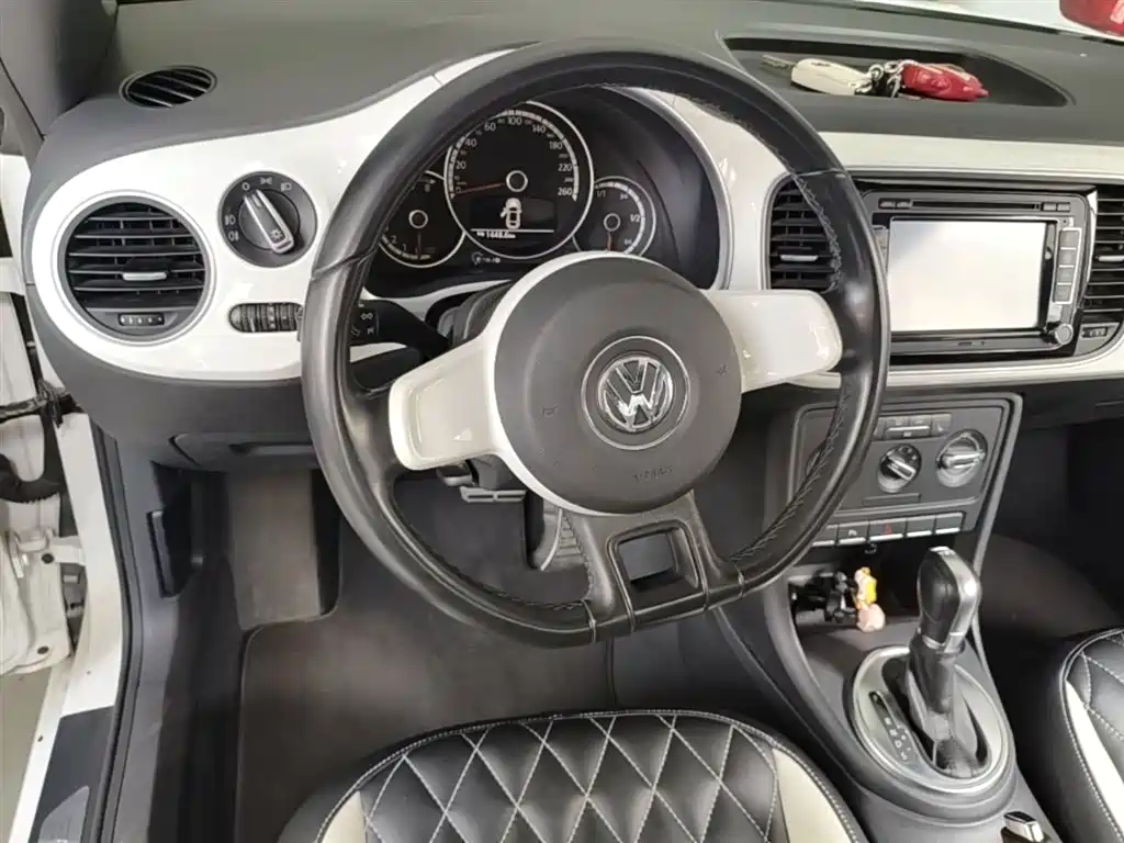 Volkswagen Beetle 2015 180TSI фото 11