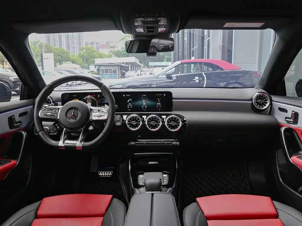 Mercedes-Benz A-Class AMG 2023 Model Year AMG A 35 L 4MATIC фото 11