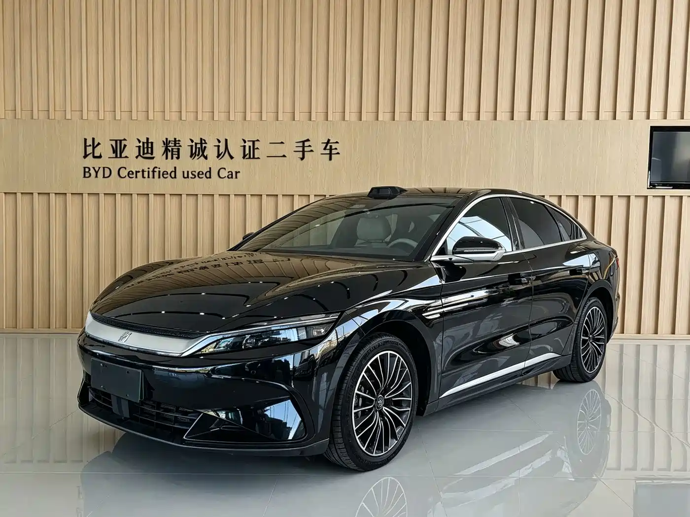 BYD Han 2025 2025 DM-i Smart Driving Edition 125KM LiDAR Flagship