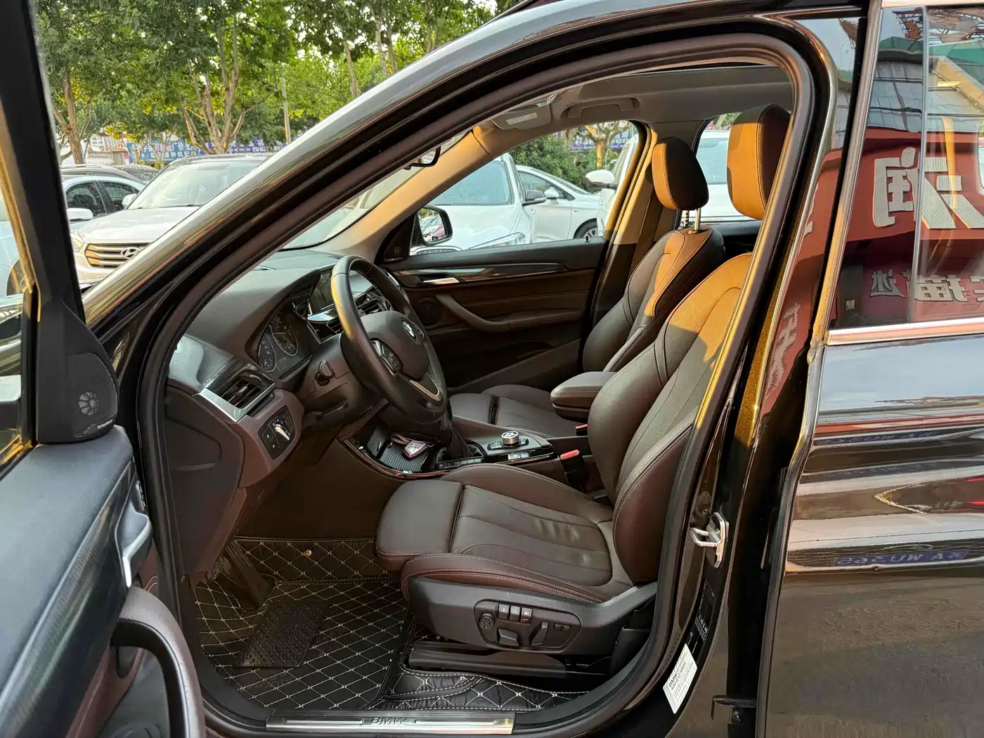 BMW X1 2018 sDrive18Li Premium Model фото 14