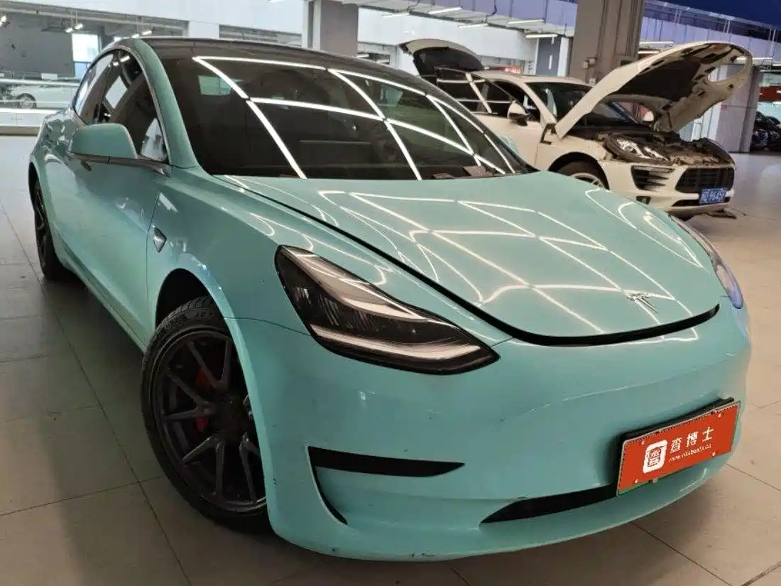 Фото 5 - Tesla Model 3