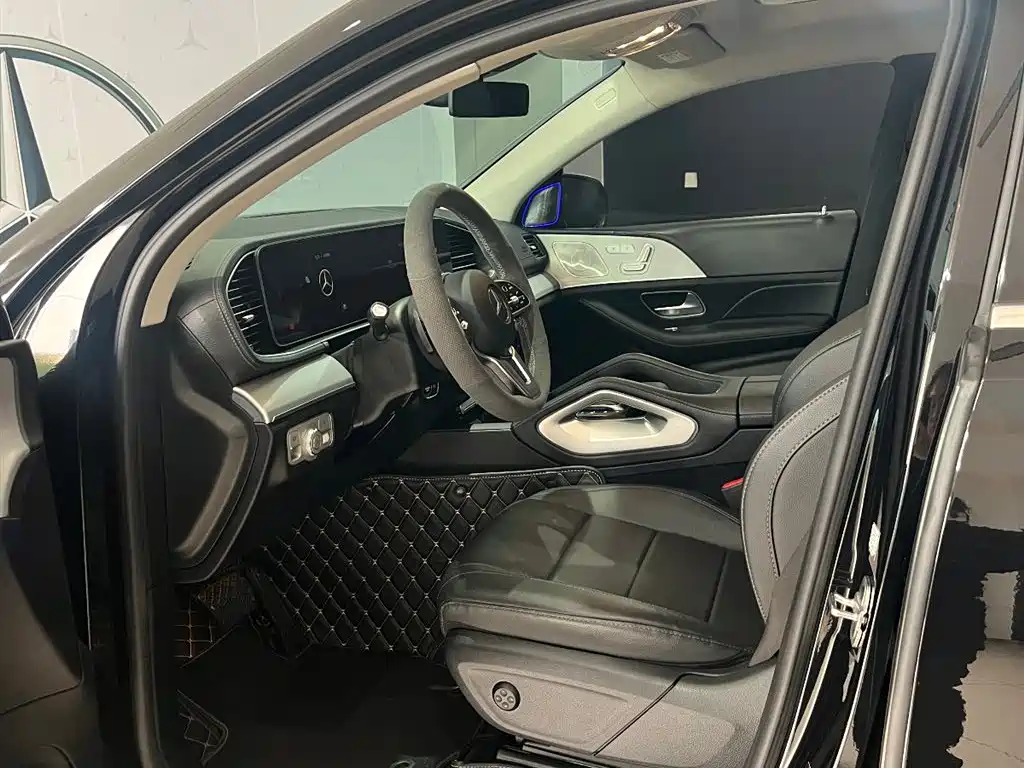 Mercedes-Benz GLE Coupe 2023 GLE 350 4MATIC Coupe SUV Fashion фото 19