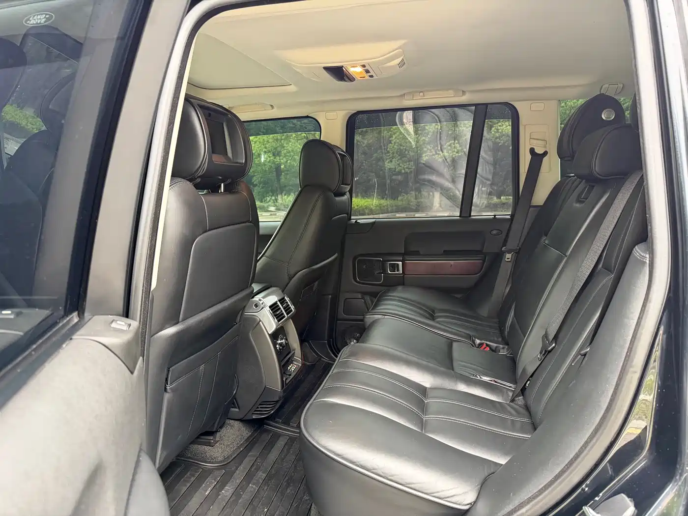 Land Rover Range Rover 2011 5.0 NA V8 HSE фото 9