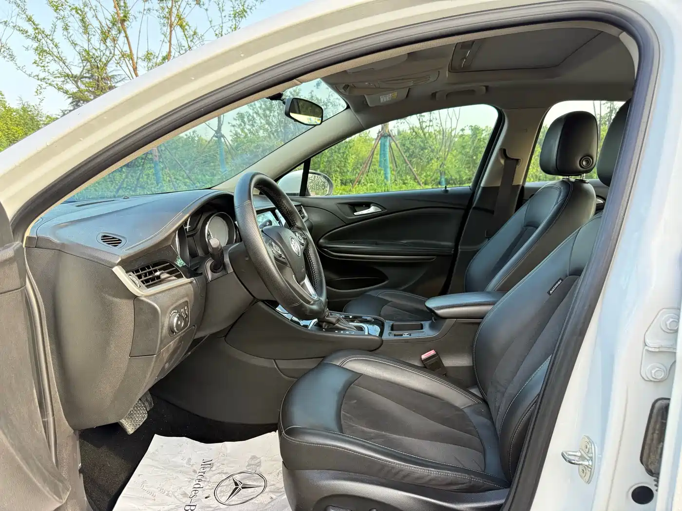 Фото 10 - Buick Verano