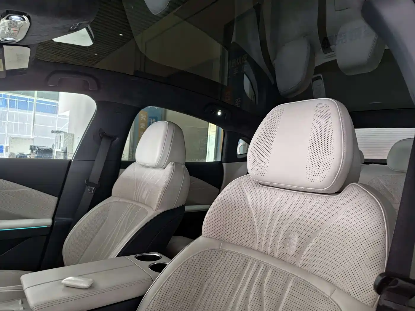 Geely Galaxy Galaxy E8 2024 665km RWD Starship Voyager Edition фото 9