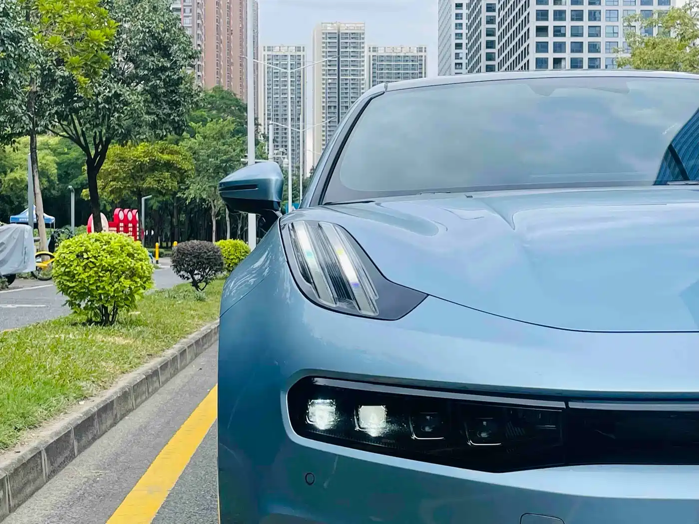 ZEEKR EXTREME KRYPTON 001