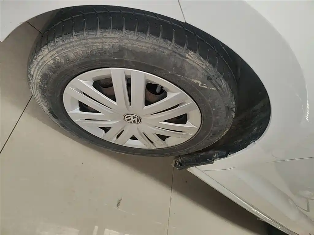 Volkswagen Polo 2016 1.4L Manual Trend фото 23