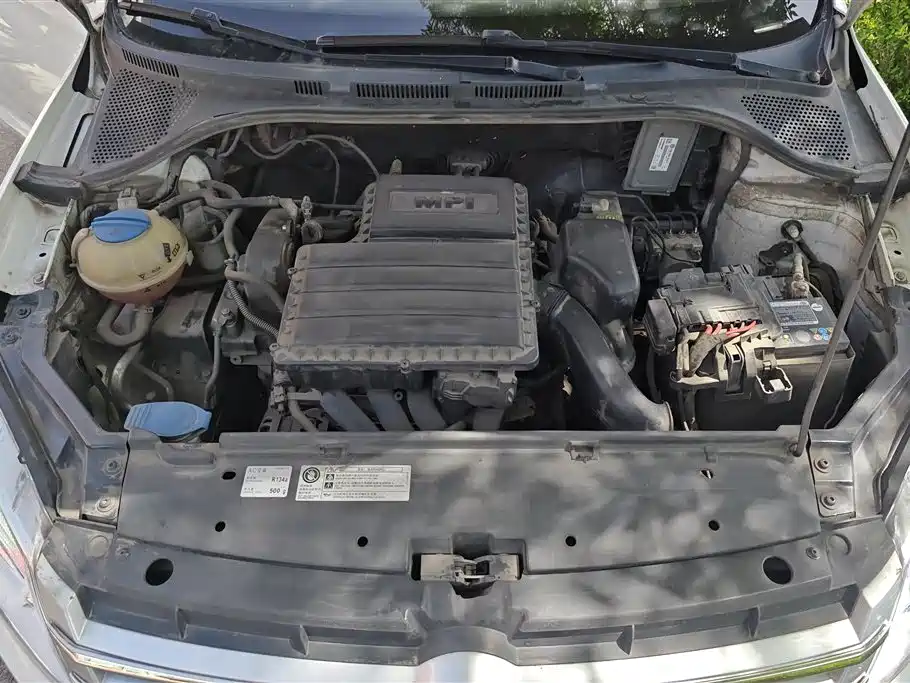 Volkswagen Santana 2015 1.6L Manual Trend Edition фото 10