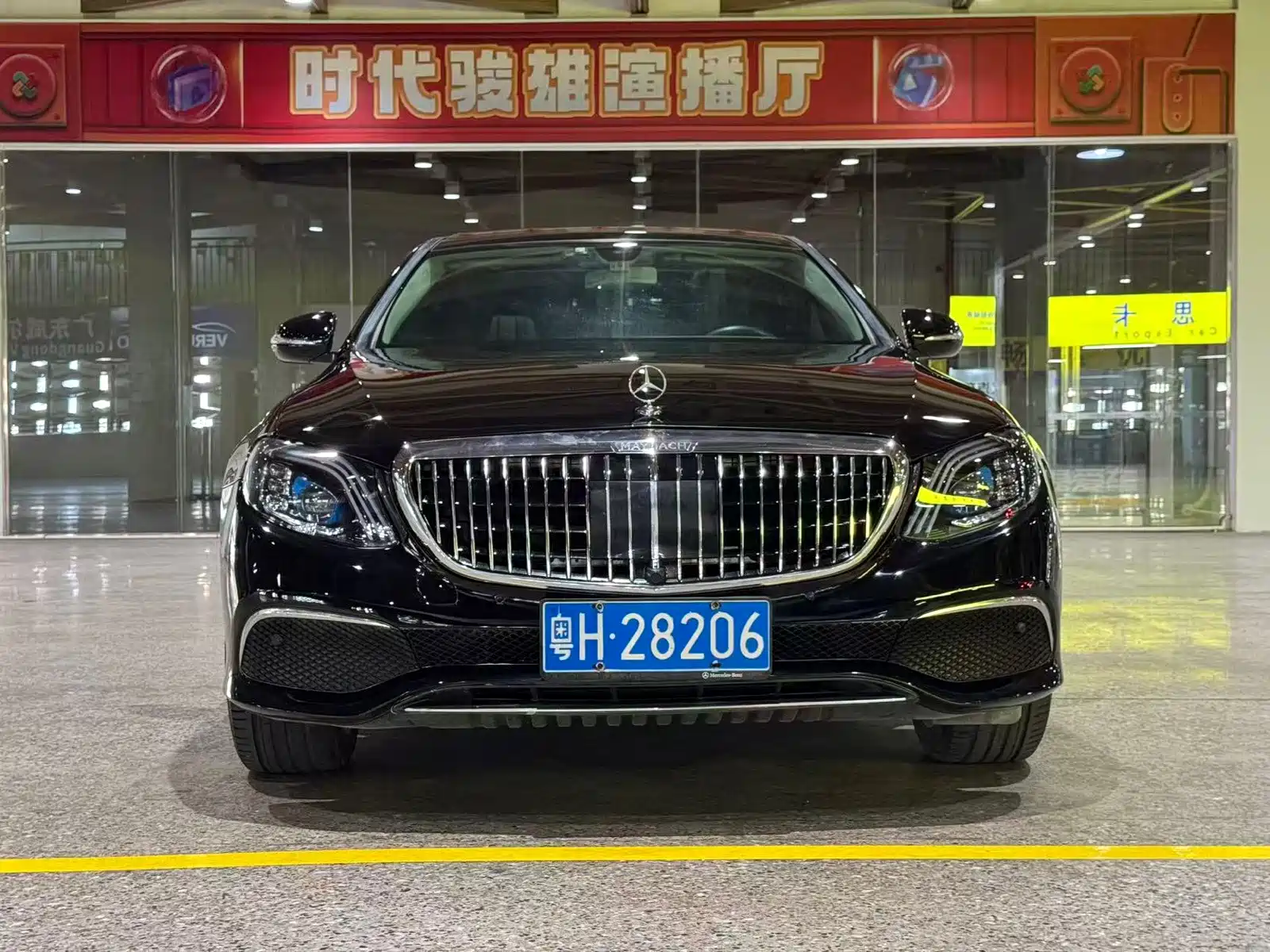 Фото 1 - Mercedes-Benz E-Class