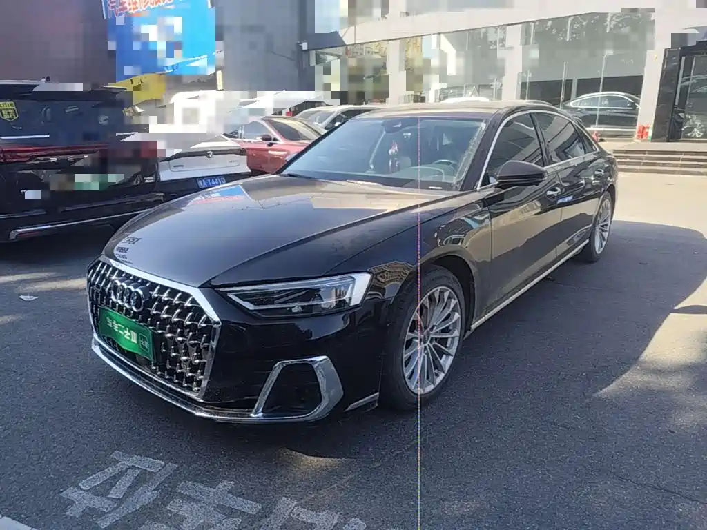 Photo 2 - Audi A8