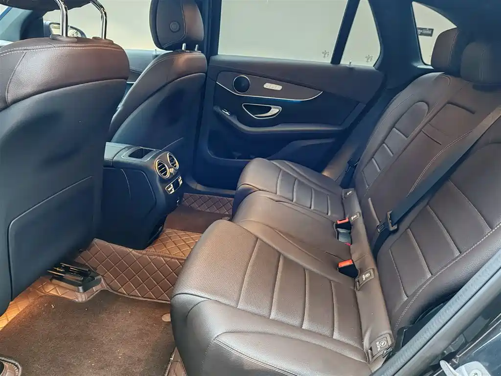 Mercedes-Benz GLC 2022 Facelift GLC 300 L 4MATIC Dynamic Collector's Edition фото 18