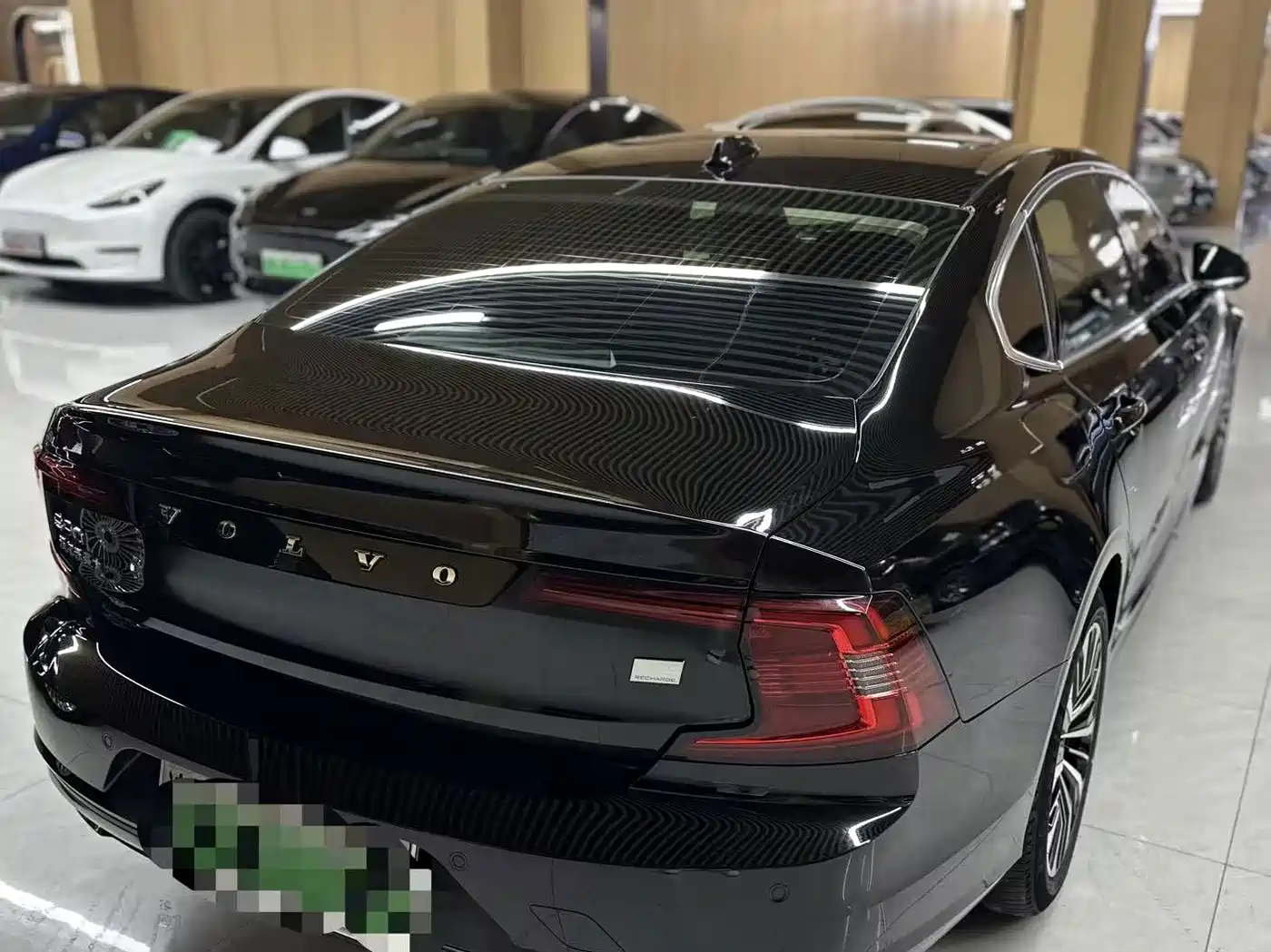 Volvo S90 Plug-in Hybrid 2024 2024 PHEV AWD Long Range Momentum Luxury Edition