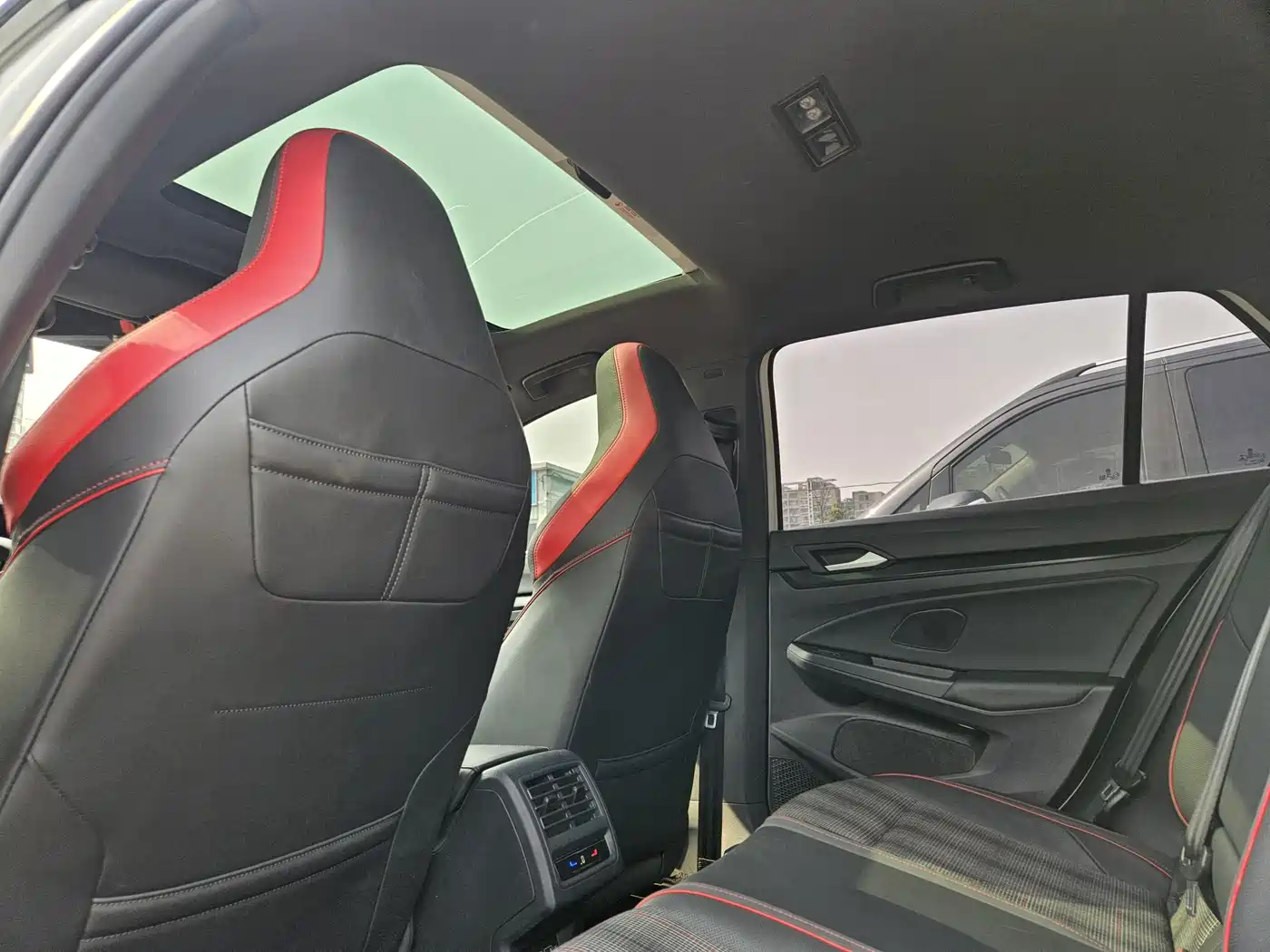 Volkswagen Golf GTI 2021 380TSI DSG GTI фото 13
