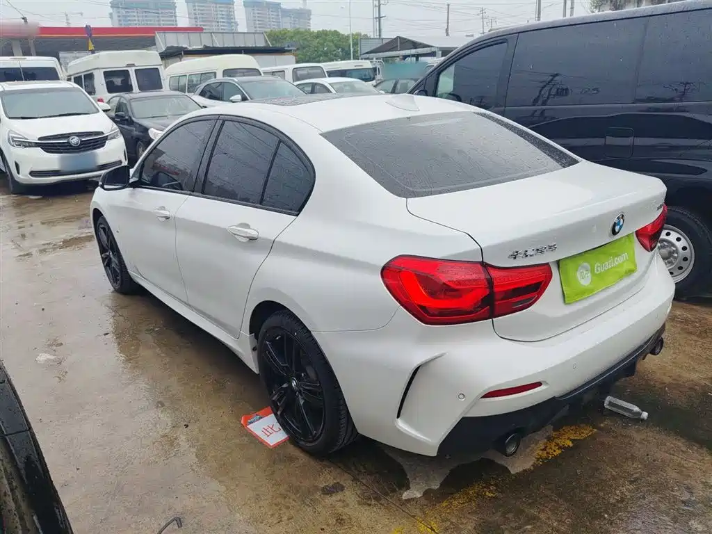 BMW 1 Series 2021 Facelift 125i M Sport Shadow Edition фото 23