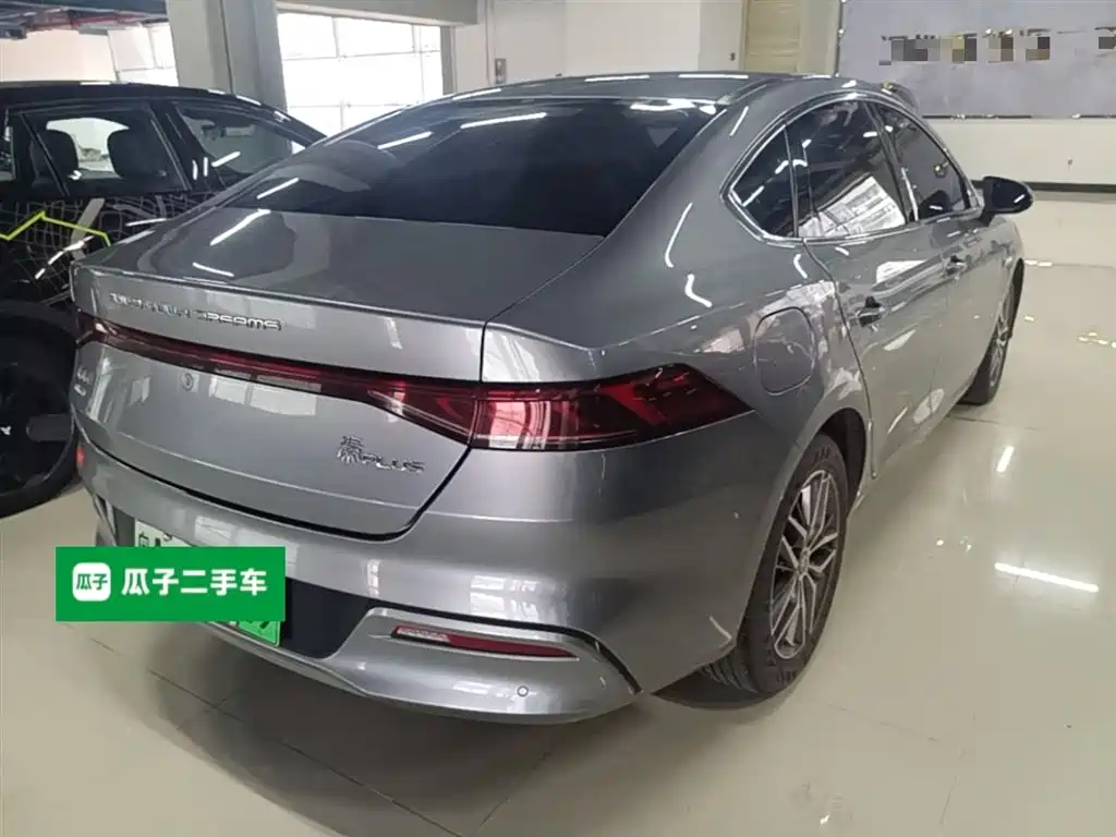 BYD Qin PLUS 2021 DM-i 55KM Flagship фото 7