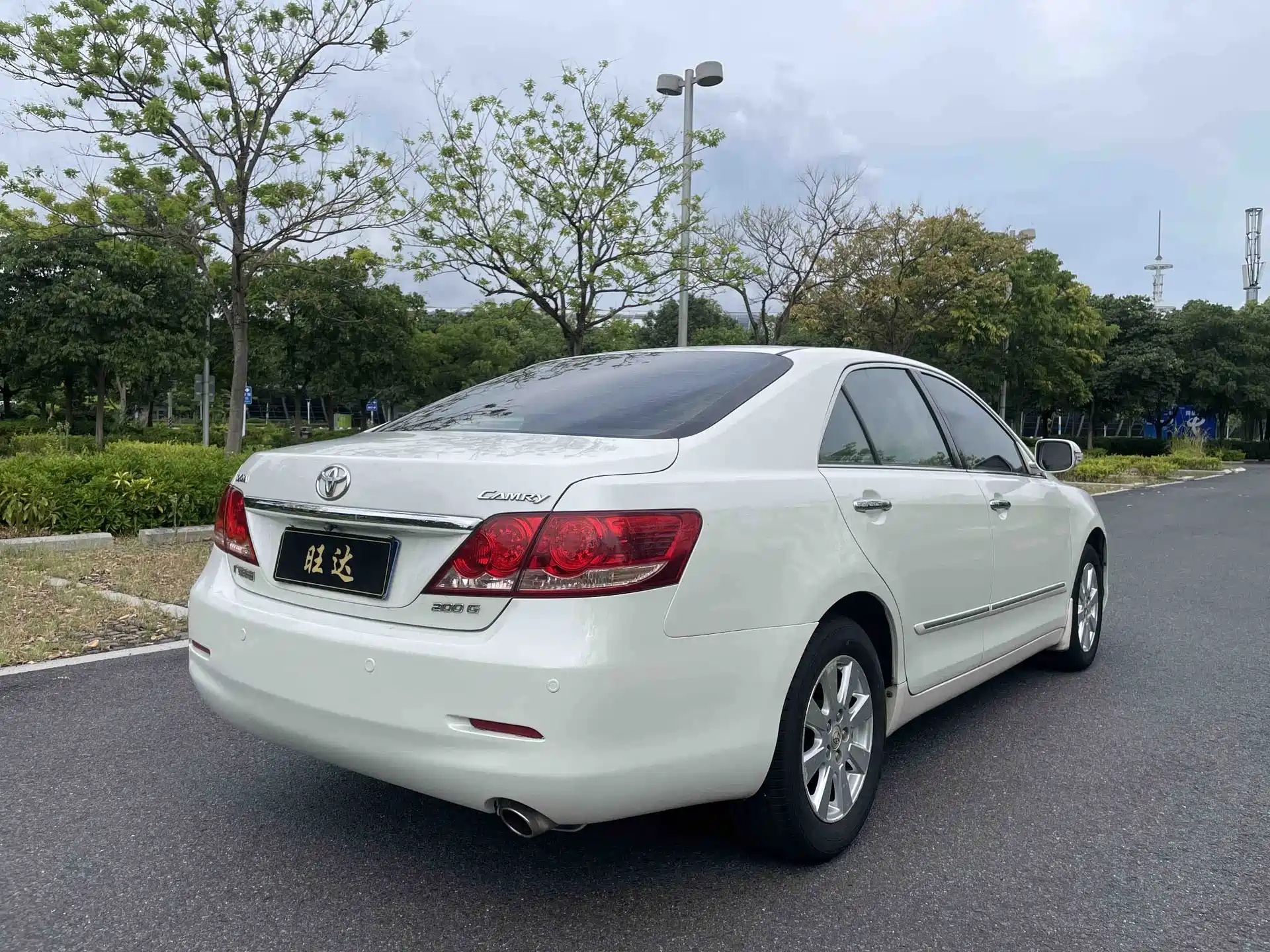 Фото 4 - Toyota Camry
