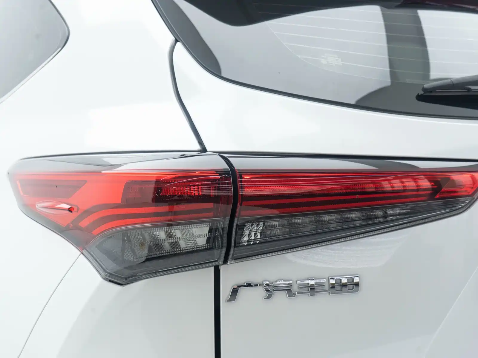 Фото 19 - Toyota Highlander
