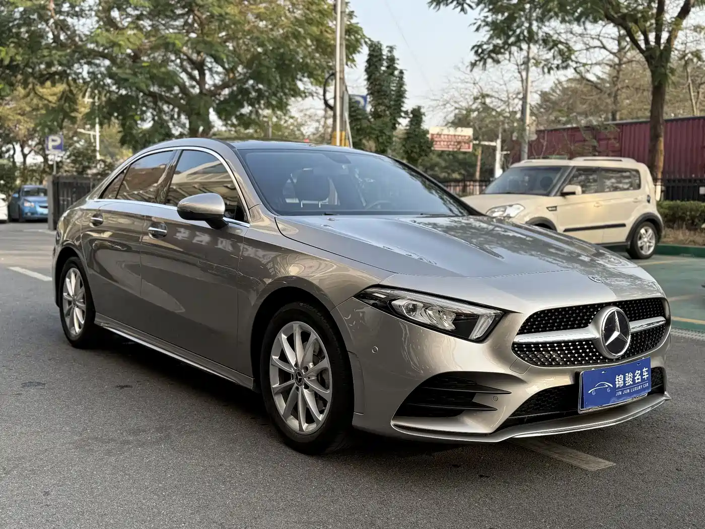 Mercedes-Benz A-Class 2021 A 200 L Sport Sedan Fashion Edition фото 2