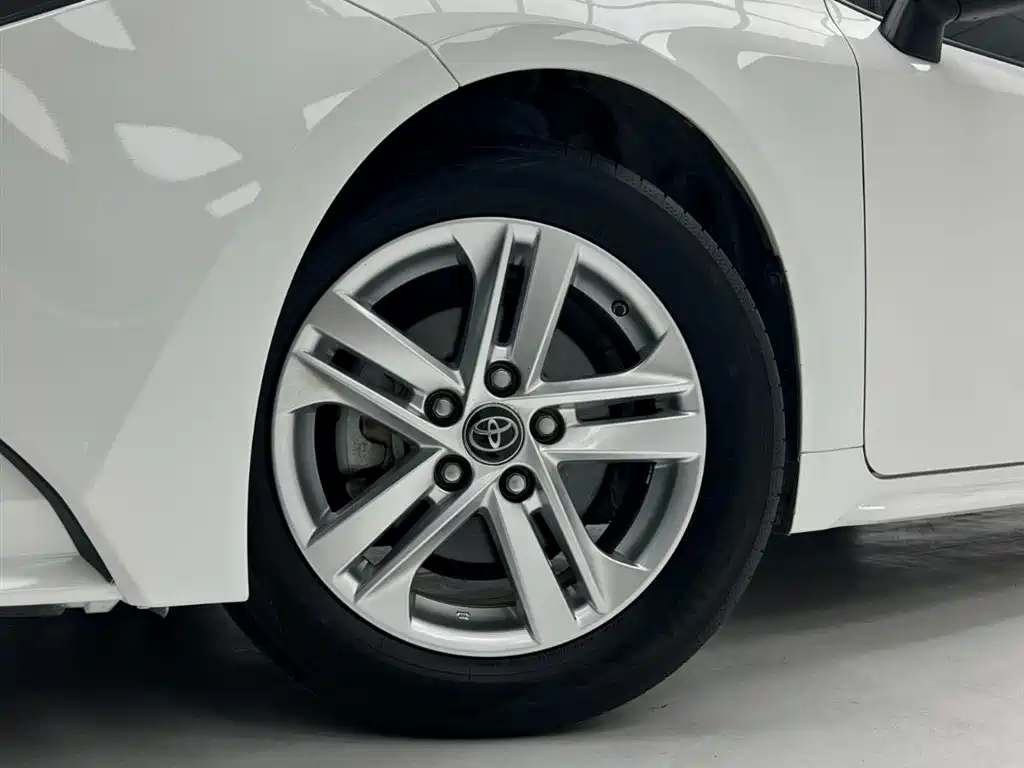 Toyota Levin 2022 Facelift TNGA 1.5L CVT Progressive Edition фото 6