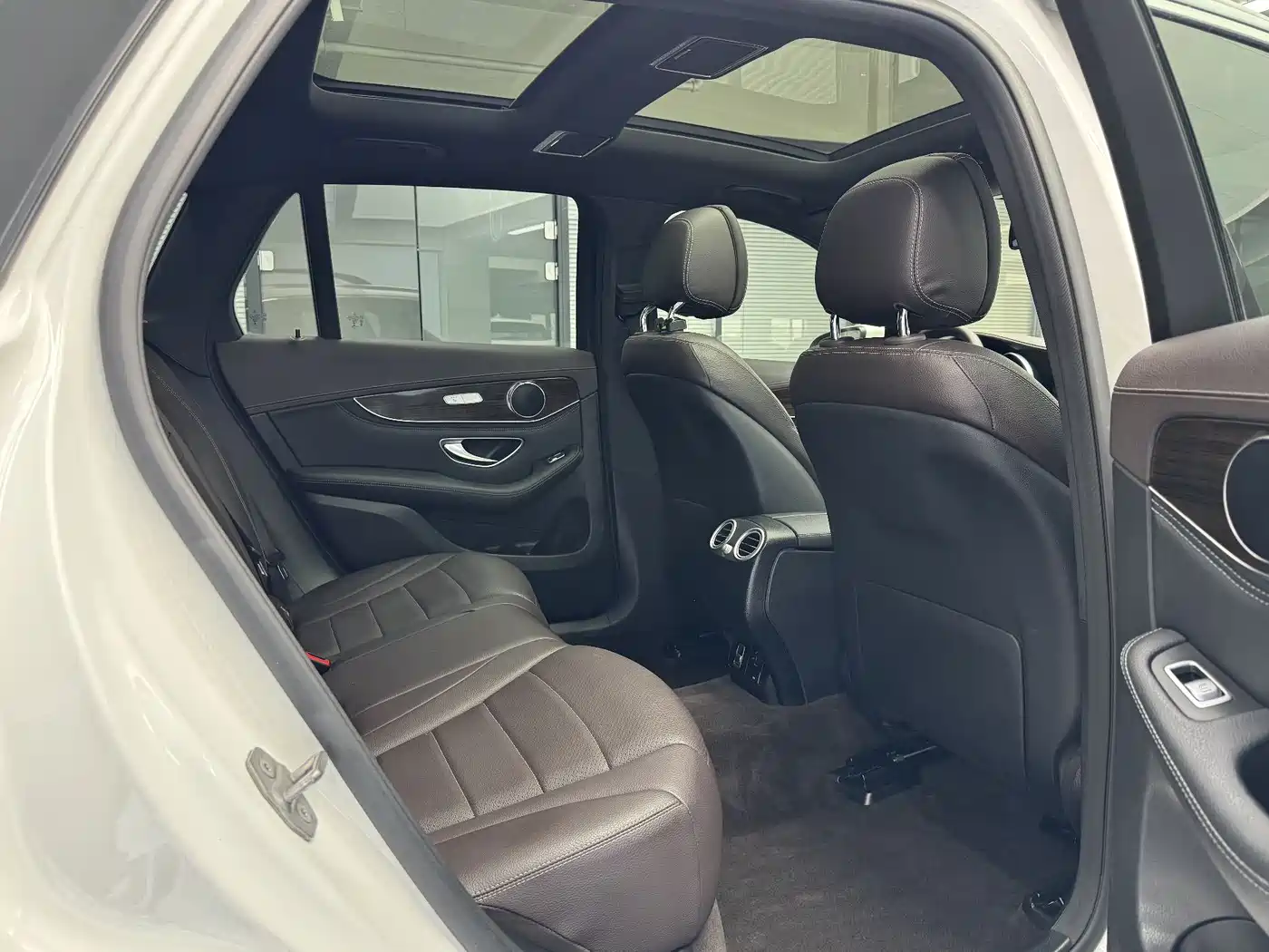 Mercedes-Benz GLC 2019 GLC 260 4MATIC Dynamic фото 19