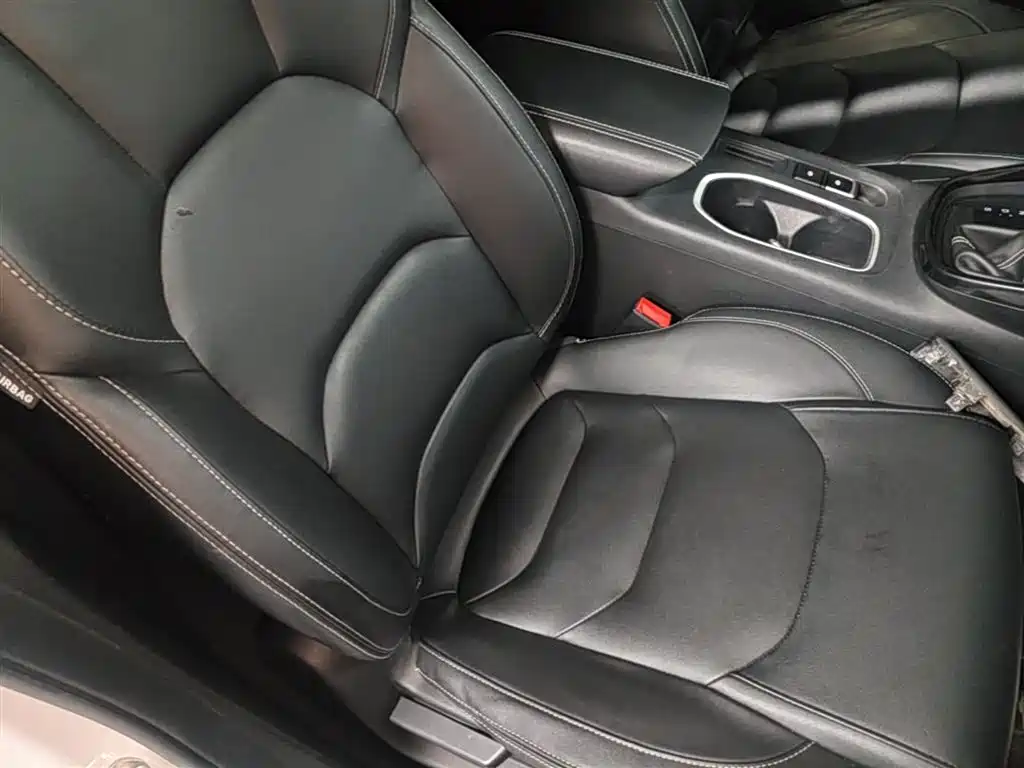 Baojun 530 2019 2020 1.5T CVT Premium Connect 7-seater