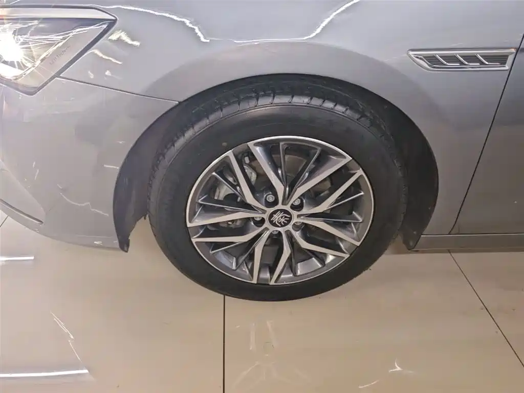 BYD Qin PLUS 2021 DM-i 55KM Flagship фото 23