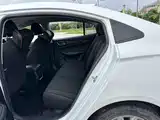 Фото 24 - Roewe i5
