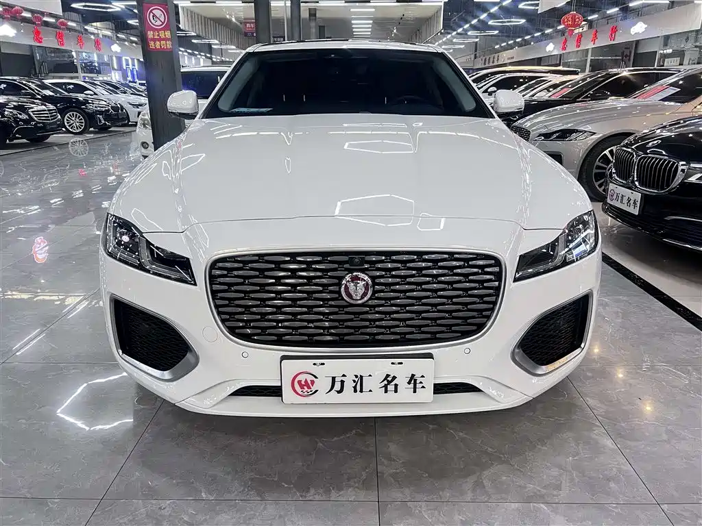 Jaguar XFL 2024 2.0T P250 2WD Premium Luxury