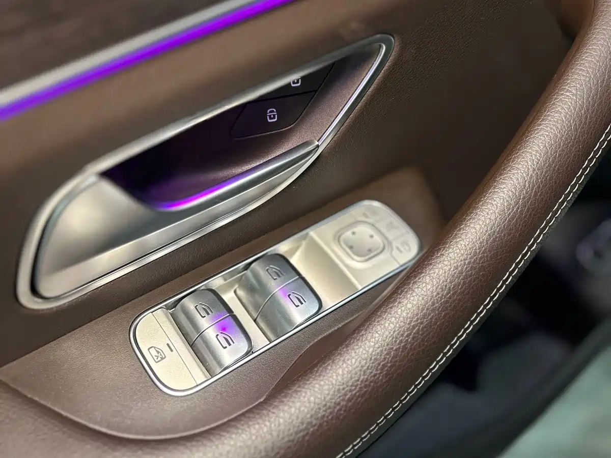 Mercedes-Benz GLS 2023 GLS 450 4MATIC Fashion Edition фото 24