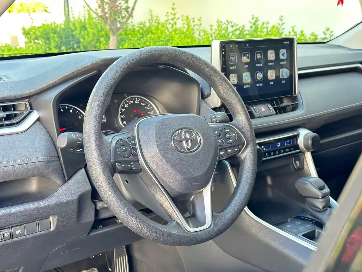 Toyota RAV4 Rongfang 2021 2.0L CVT 2WD Urban фото 13